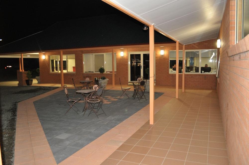 Comfort Inn Bishops Lodge Hay Kültér fotó