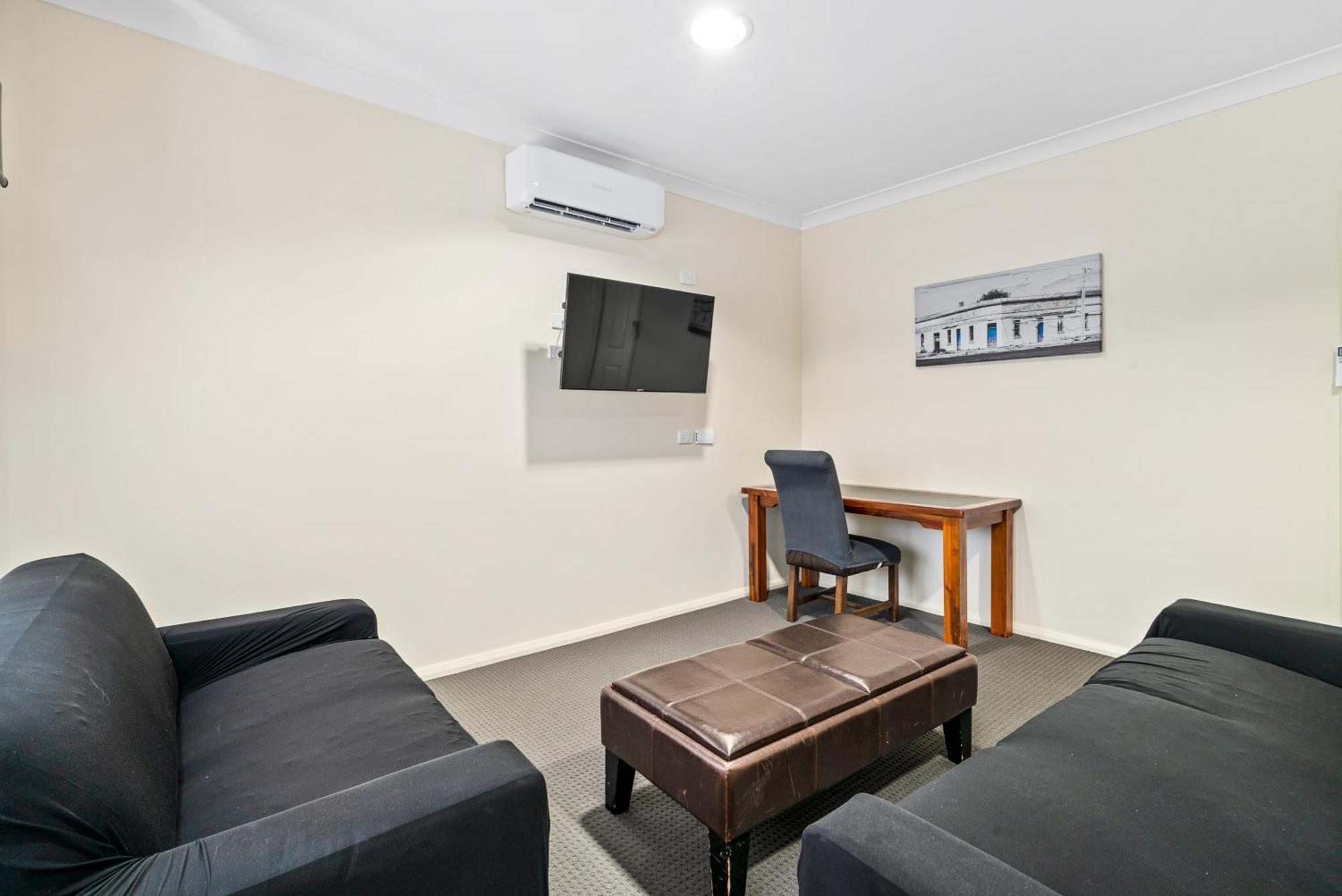 Comfort Inn Bishops Lodge Hay Kültér fotó